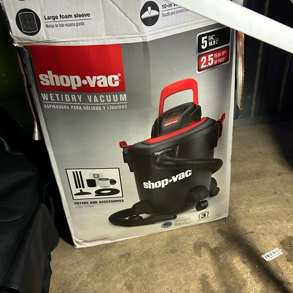 Craftsman toolbox with everything in it - Picture 15 of 16